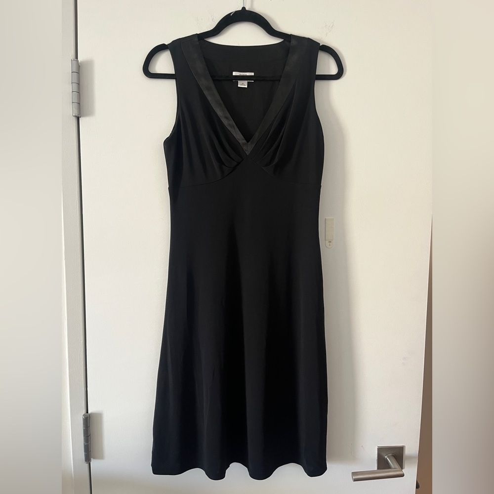 LOFT Satin Dress Size 4 NWOT